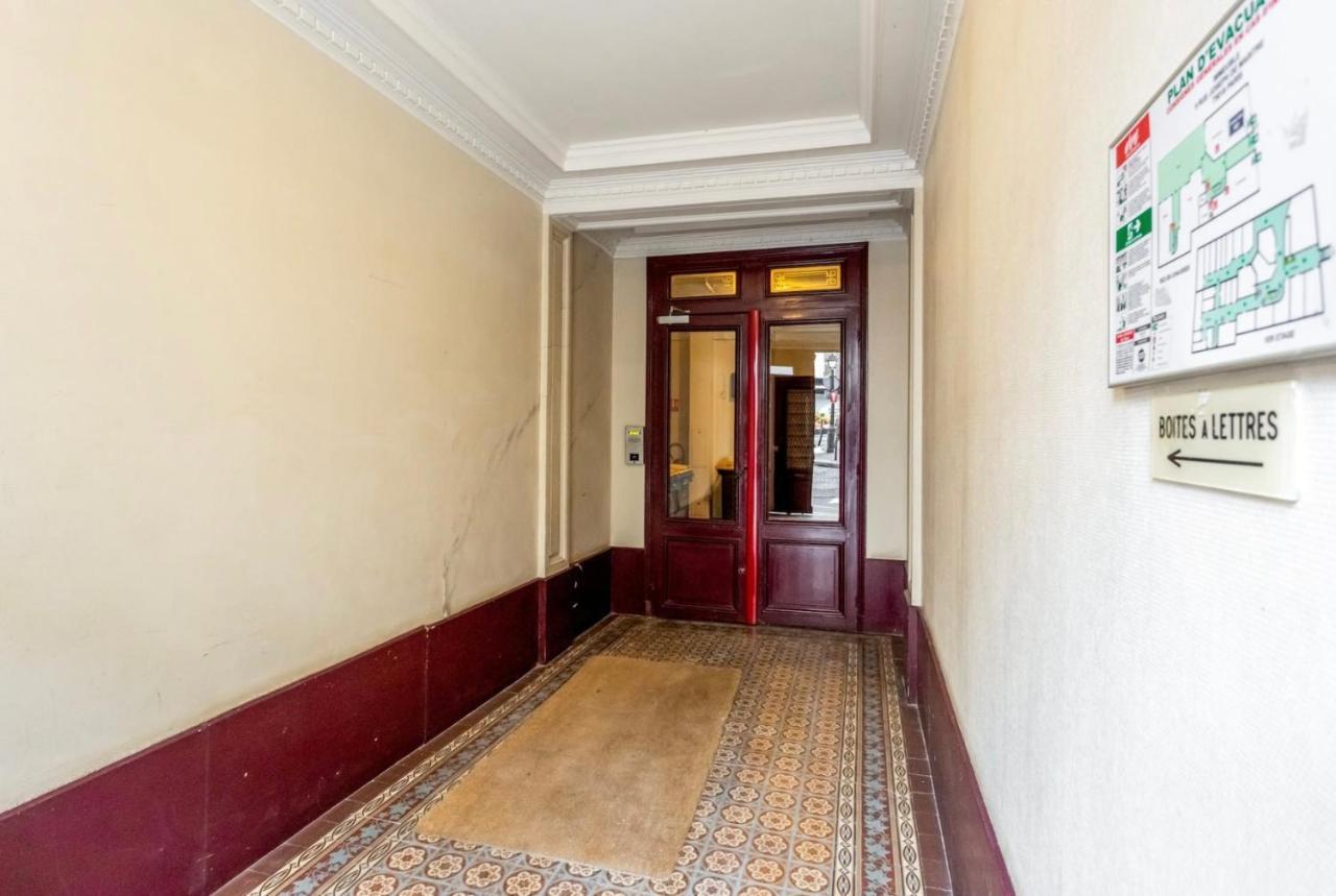 Abbesses - Superbe appartement avec cheminées París Exterior foto