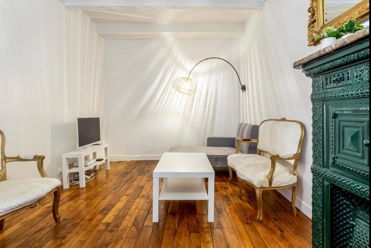 Abbesses - Superbe appartement avec cheminées París Exterior foto